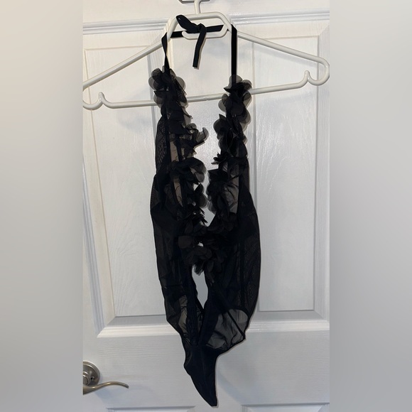 🖤FINAL SALE🖤 Belle-et-Bonbon Petal Noir Bodysuit from Wolf & Badger Size S - Picture 6 of 7